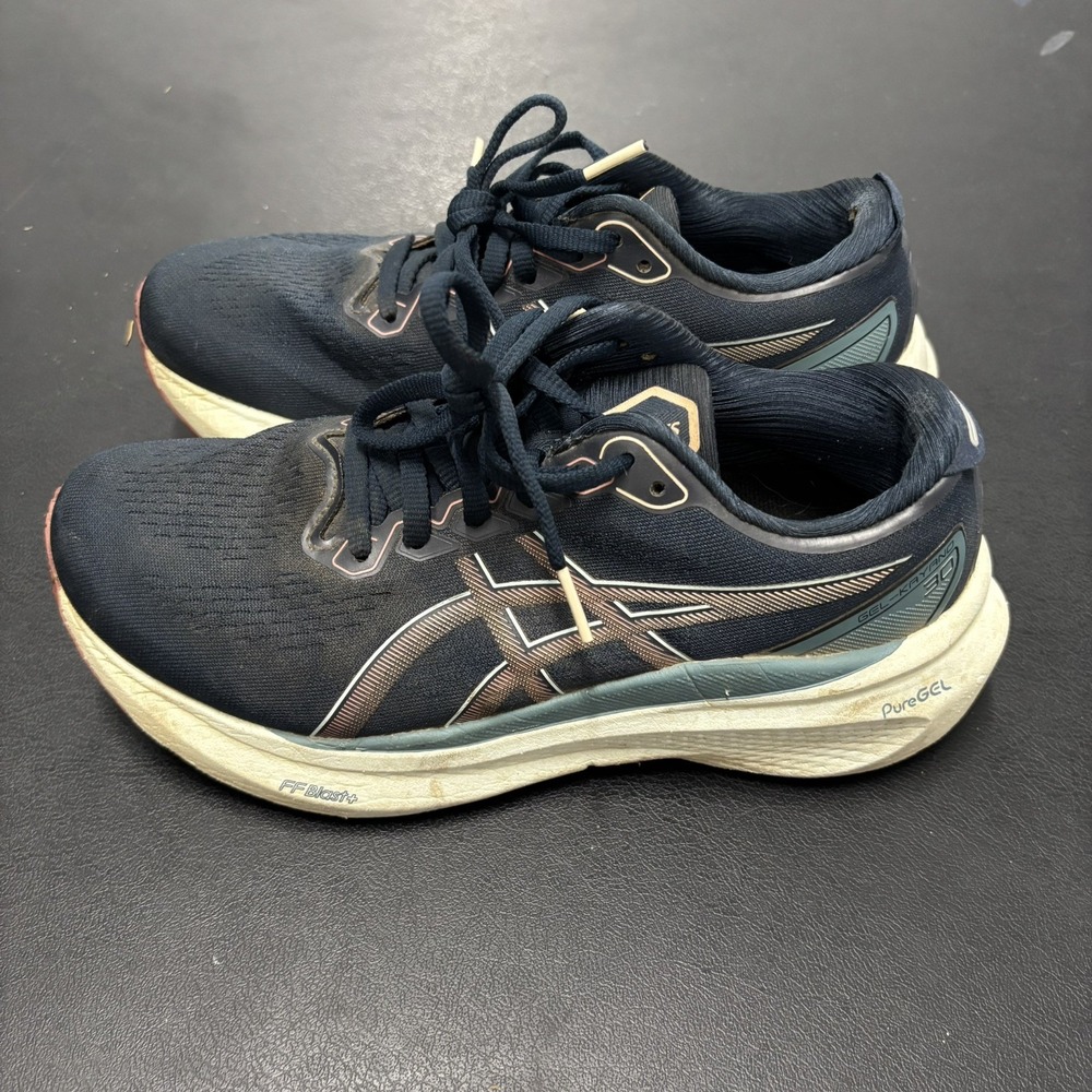 Women's ASICS Gel Kayano 30 Size‎ 7 French Blue Light Garnet